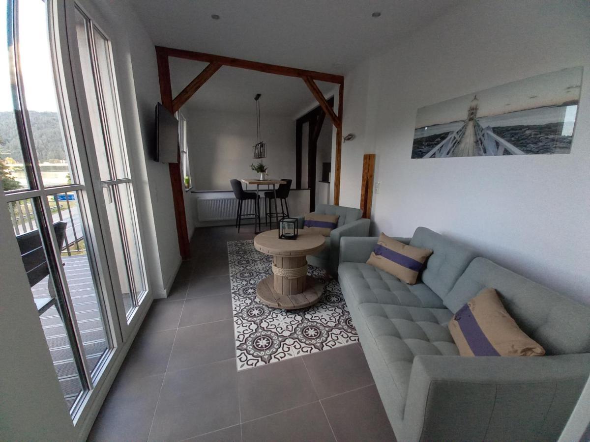 Leeseits Luv Apartment Трабен-Трарбах Екстериор снимка